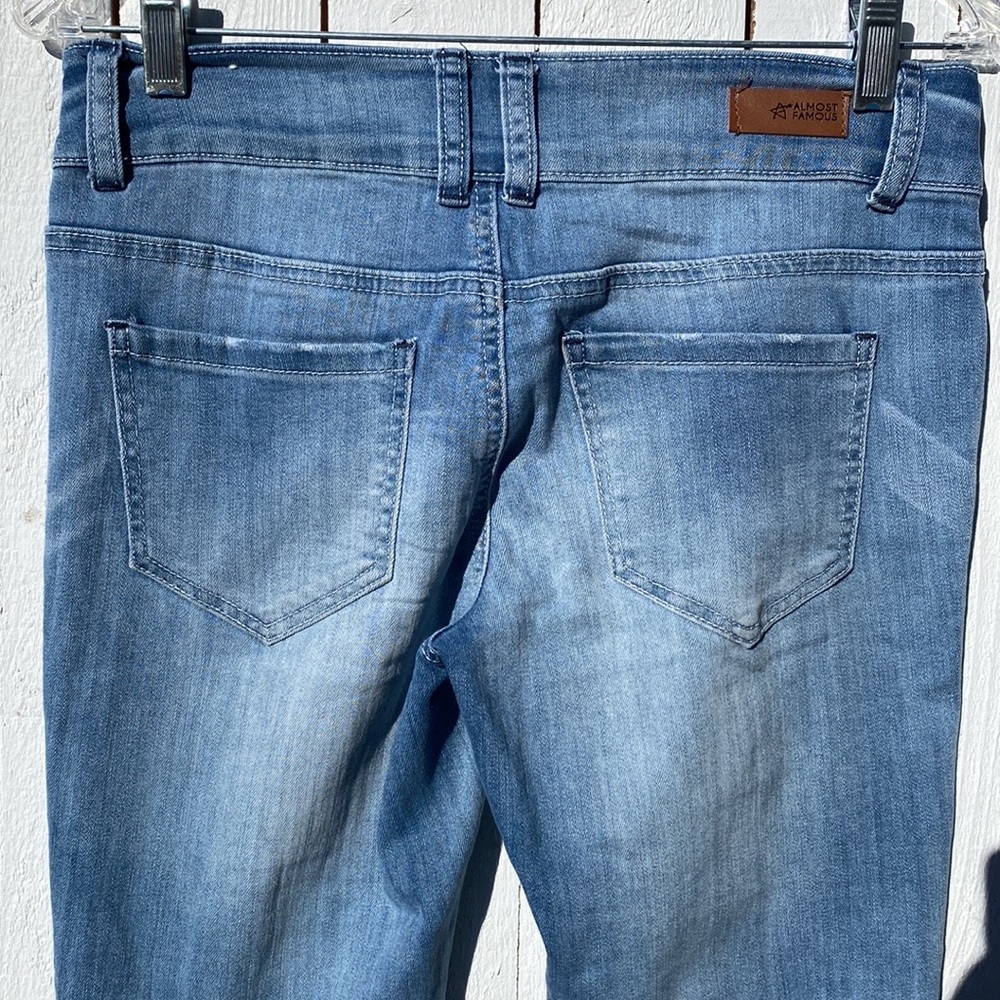 Almost Famous Jeans - Picture 4 of 6